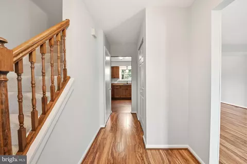 17524 Longview Ln, Olney, MD 20832 photo 9