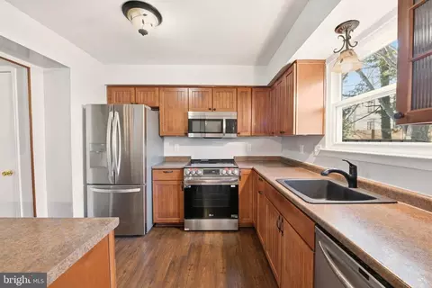 17524 Longview Ln, Olney, MD 20832 photo 12