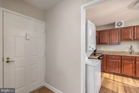15101 Interlachen Dr #1-612, Silver Spring, MD 20906 photo 6