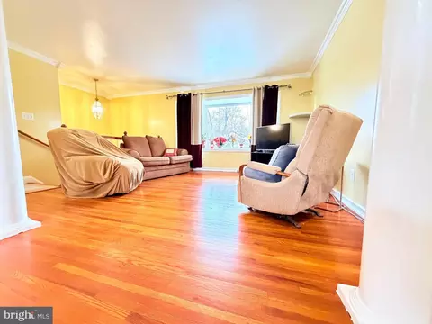 2003 Prichard Rd, Silver Spring, MD 20902 photo 4