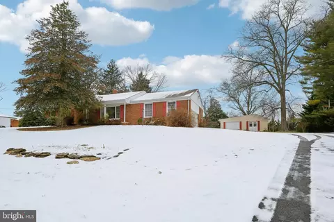 24140 Doreen Dr, Gaithersburg, MD 20882