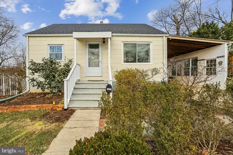 12317 Middle Rd, Silver Spring, MD 20906