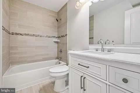Bath - 14901 Cleese Ct #5CE, Silver Spring, MD 20906 photo 1 of 2