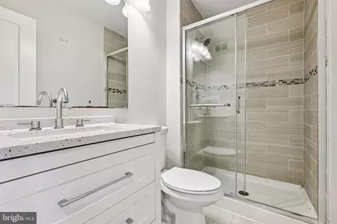 Bath - 14901 Cleese Ct #5CE, Silver Spring, MD 20906 photo 2 of 2