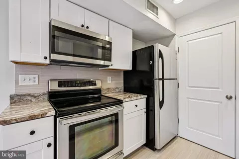 Kitchen - 14901 Cleese Ct #5CE, Silver Spring, MD 20906 photo 2 of 3