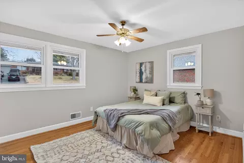 Bedroom - 413 Southwest Dr, Silver Spring, MD 20901 photo 4 of 6