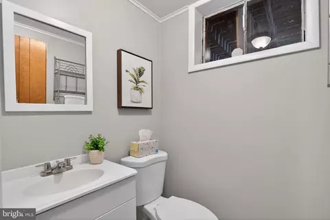 Bath - 413 Southwest Dr, Silver Spring, MD 20901 photo 3 of 3