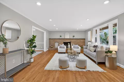 Living - 413 Southwest Dr, Silver Spring, MD 20901 photo 2 of 6