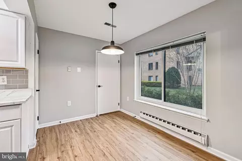 Dining - 15310 Pine Orchard Dr #84-1B, Silver Spring, MD 20906 photo 2 of 2