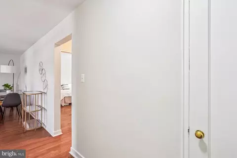 Entry Way - 2316 Colston Dr #101, Silver Spring, MD 20910 photo 2 of 3