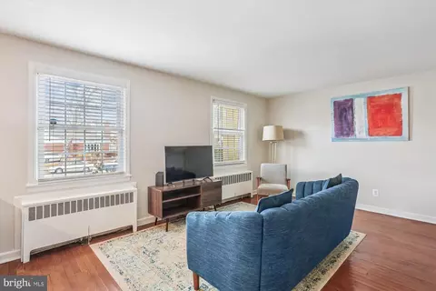 Living - 2316 Colston Dr #101, Silver Spring, MD 20910 photo 3 of 3