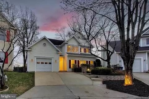 Exterior - 9200 Linden Grove Ct, Silver Spring, MD 20910 photo 4 of 20
