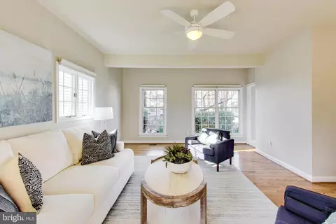 Living - 9200 Linden Grove Ct, Silver Spring, MD 20910 photo 4 of 7