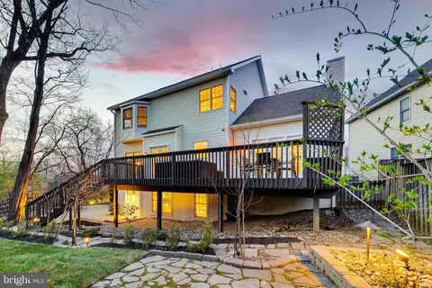 Exterior - 9200 Linden Grove Ct, Silver Spring, MD 20910 photo 11 of 20