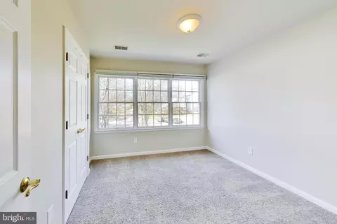 Bedroom - 9200 Linden Grove Ct, Silver Spring, MD 20910 photo 5 of 8