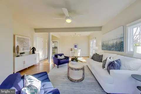 Living - 9200 Linden Grove Ct, Silver Spring, MD 20910 photo 5 of 7
