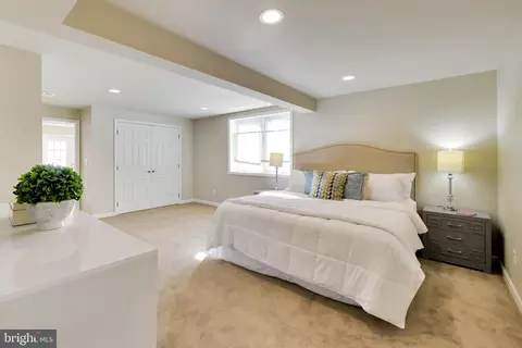 Bedroom - 9200 Linden Grove Ct, Silver Spring, MD 20910 photo 7 of 8