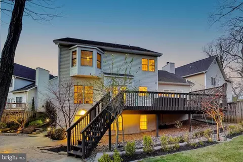 Exterior - 9200 Linden Grove Ct, Silver Spring, MD 20910 photo 10 of 20