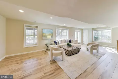 Living - 9200 Linden Grove Ct, Silver Spring, MD 20910 photo 6 of 7