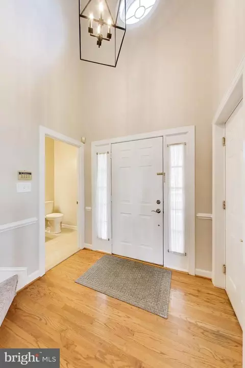 Entry Way - 9200 Linden Grove Ct, Silver Spring, MD 20910 photo 2 of 3