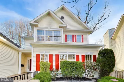 Exterior - 9200 Linden Grove Ct, Silver Spring, MD 20910 photo 6 of 20