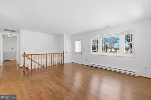738 Dennis Ave, Silver Spring, MD 20901 photo 5