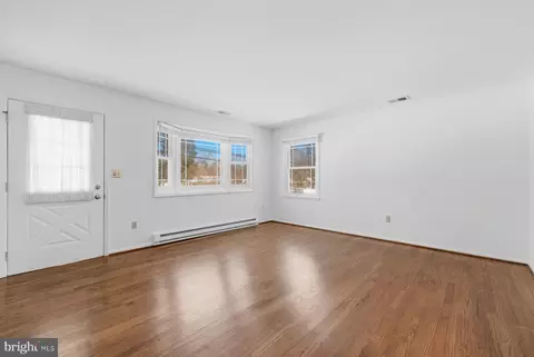 738 Dennis Ave, Silver Spring, MD 20901 photo 4