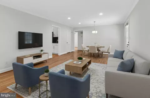 Living - 11721 King Tree St, Silver Spring, MD 20902 photo 1 of 5