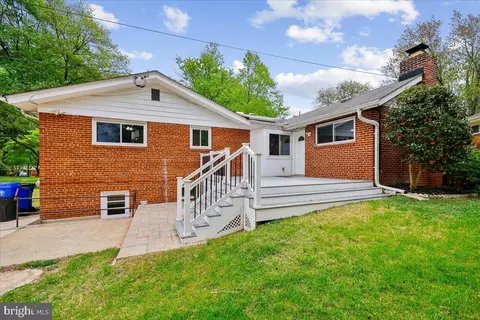 Exterior - 1901 Ladd St, Silver Spring, MD 20902 photo 18 of 25