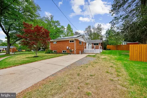 Exterior - 1901 Ladd St, Silver Spring, MD 20902 photo 14 of 25