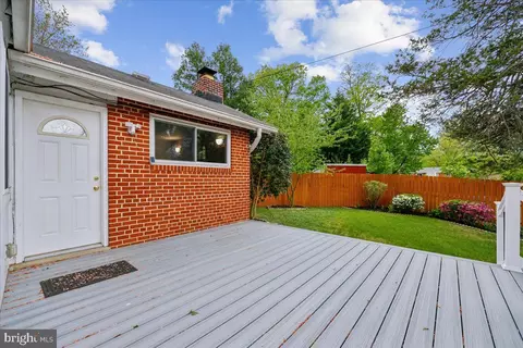 Exterior - 1901 Ladd St, Silver Spring, MD 20902 photo 3 of 25