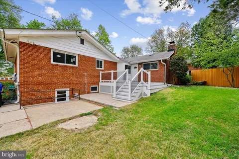 Exterior - 1901 Ladd St, Silver Spring, MD 20902 photo 20 of 25