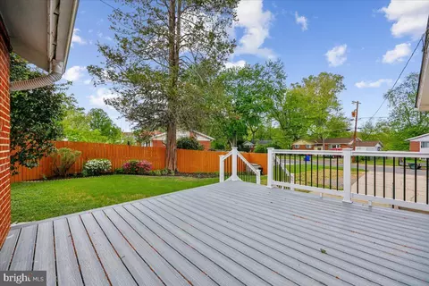 Exterior - 1901 Ladd St, Silver Spring, MD 20902 photo 1 of 25