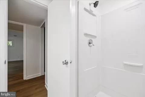 Entry Way - 1901 Ladd St, Silver Spring, MD 20902 photo 7 of 9