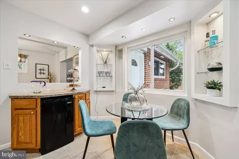 Dining - 1901 Ladd St, Silver Spring, MD 20902 photo 7 of 7