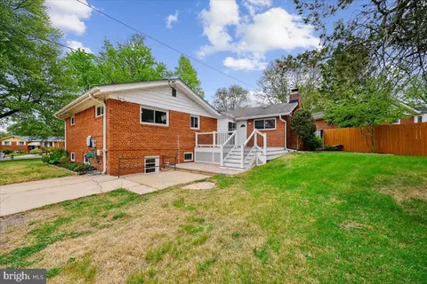 Exterior - 1901 Ladd St, Silver Spring, MD 20902 photo 17 of 25