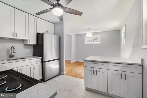 229 Hannes St, Silver Spring, MD 20901 photo 14