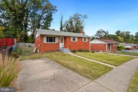 229 Hannes St, Silver Spring, MD 20901 photo 2