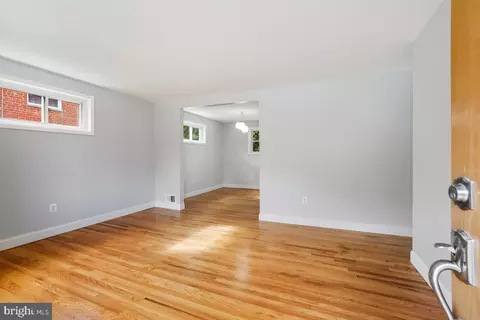 229 Hannes St, Silver Spring, MD 20901 photo 5