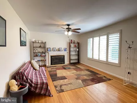 2211 Mark Ct, Silver Spring, MD 20910 photo 5