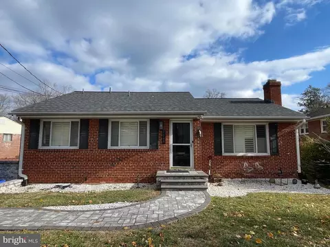 2211 Mark Ct, Silver Spring, MD 20910