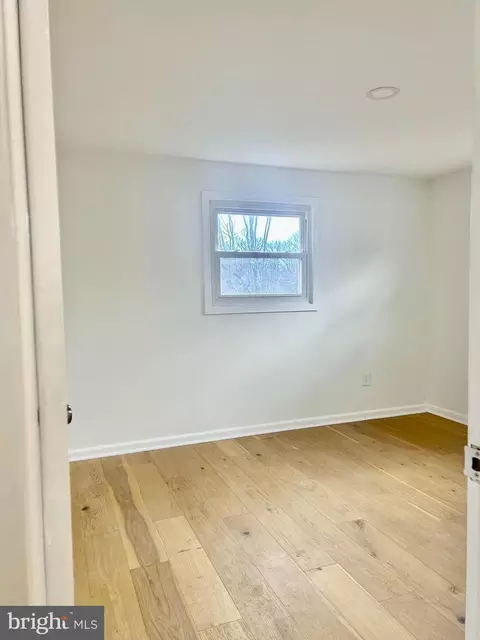 905 Benson Ter, Silver Spring, MD 20901 photo 8