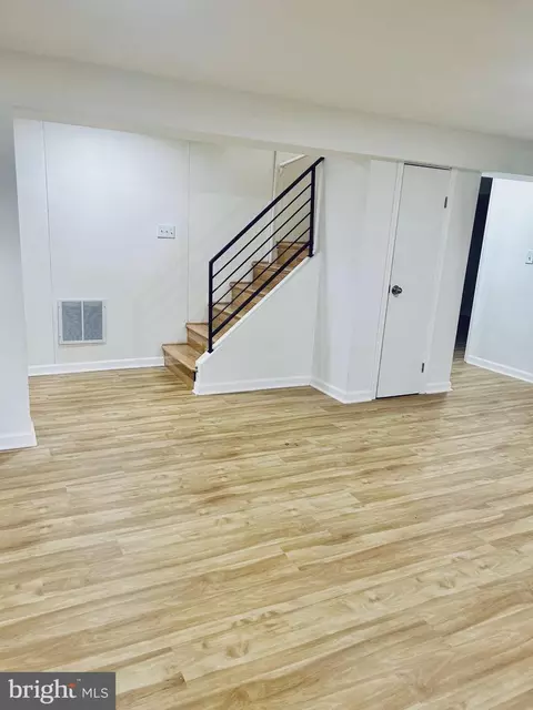 905 Benson Ter, Silver Spring, MD 20901 photo 13
