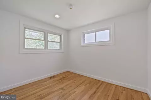 Bedroom - 10213 Duvawn Pl, Silver Spring, MD 20902 photo 2 of 4