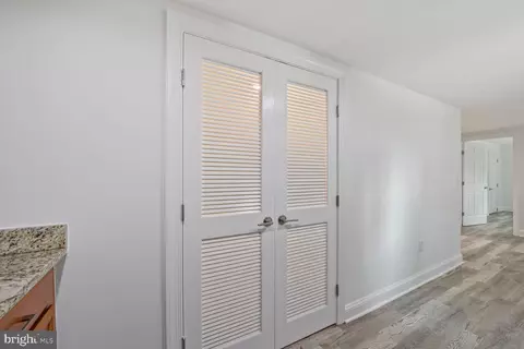 Entry Way - 10213 Duvawn Pl, Silver Spring, MD 20902 photo 2 of 2