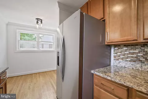 Kitchen - 10213 Duvawn Pl, Silver Spring, MD 20902 photo 3 of 5