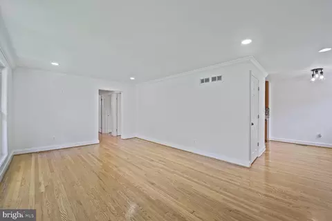 Living - 10213 Duvawn Pl, Silver Spring, MD 20902 photo 1 of 5