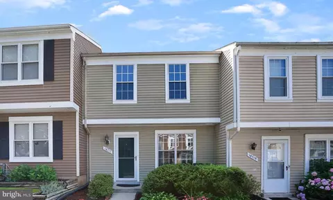 18717 Pikeview Dr, Germantown, MD 20874