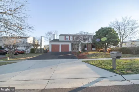 8120 Cambourne Ct, Gaithersburg, MD 20877