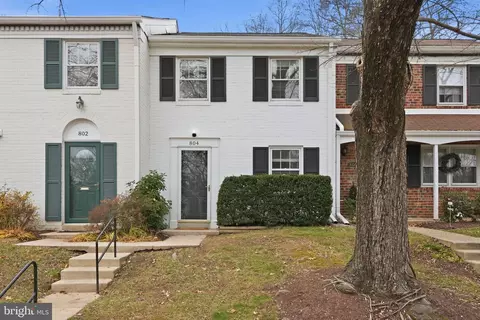 804 Azalea Dr #16-804, Rockville, MD 20850